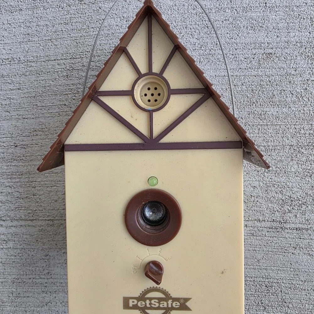 PetSafe Outdoor Bark Control Birdhouse OBC-1000 Ultrasonic Anti Bark Device